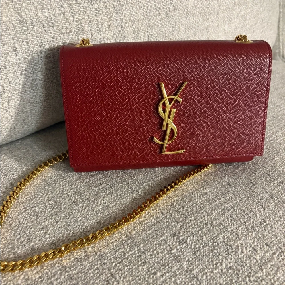Yves Saint Laurent Burgundy Crossbody with Gold Chain - Picture 2 of 6